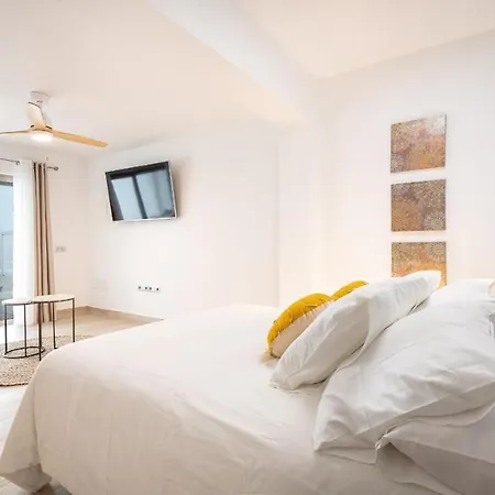 Etti Paradise - La Luna Apartament *